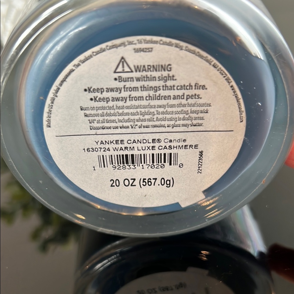 Yankee Candle Warm Luxe Cashmere 2-wick 20oz Tumbler - Picture 5 of 8